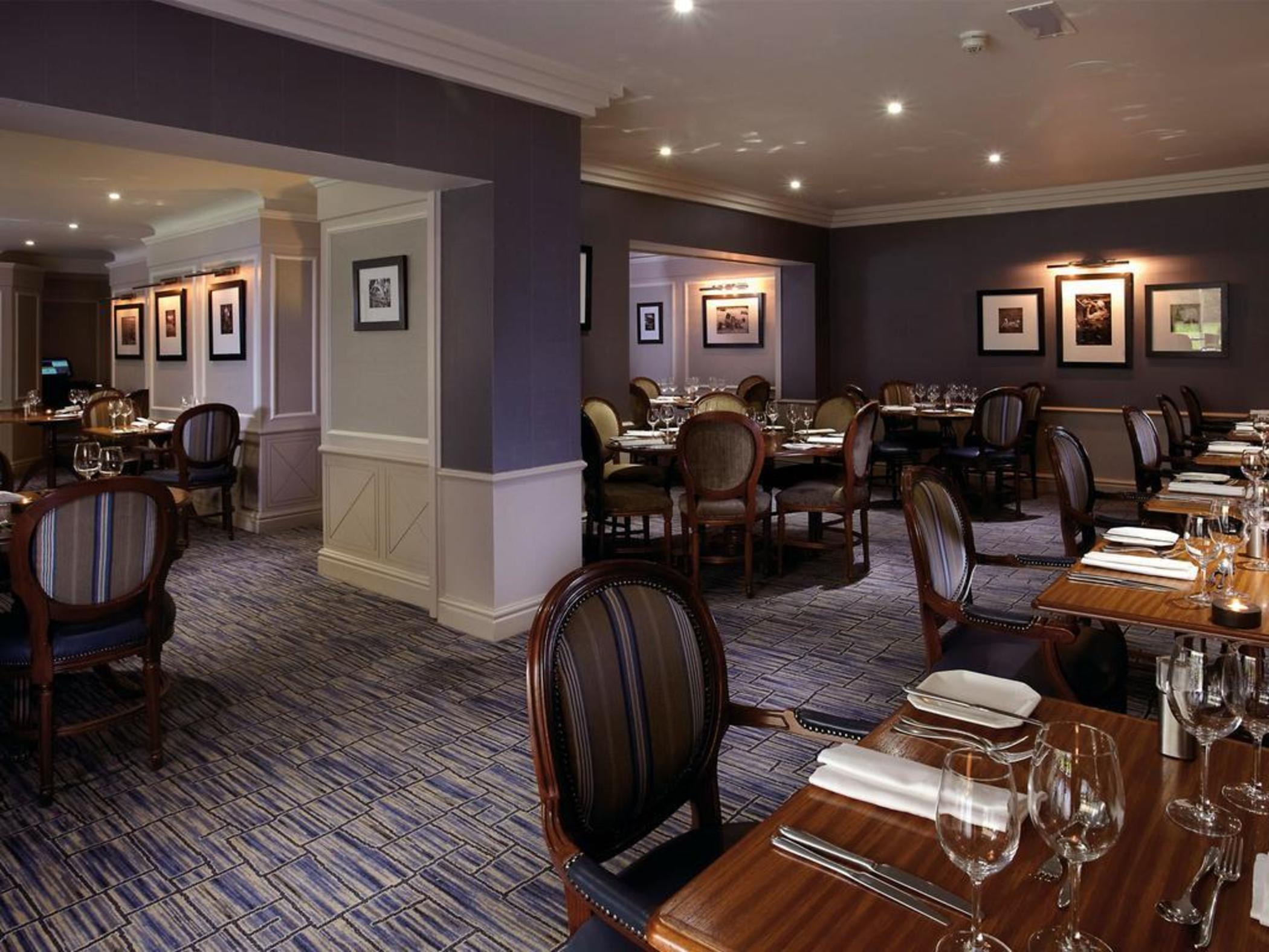 Macdonald Craxton Wood Hotel & Spa Ledsham  Екстериор снимка