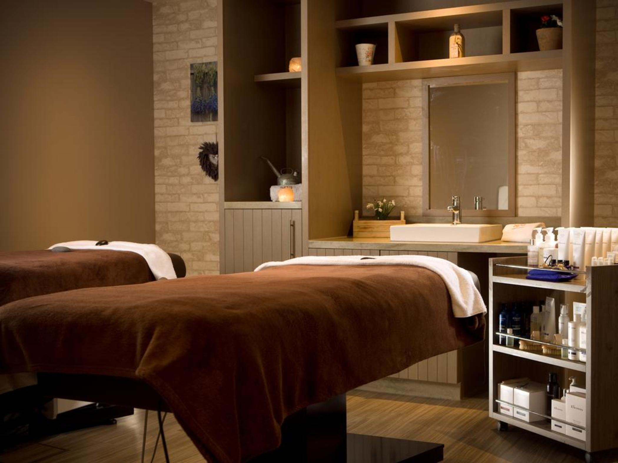 Macdonald Craxton Wood Hotel & Spa Ledsham  Екстериор снимка