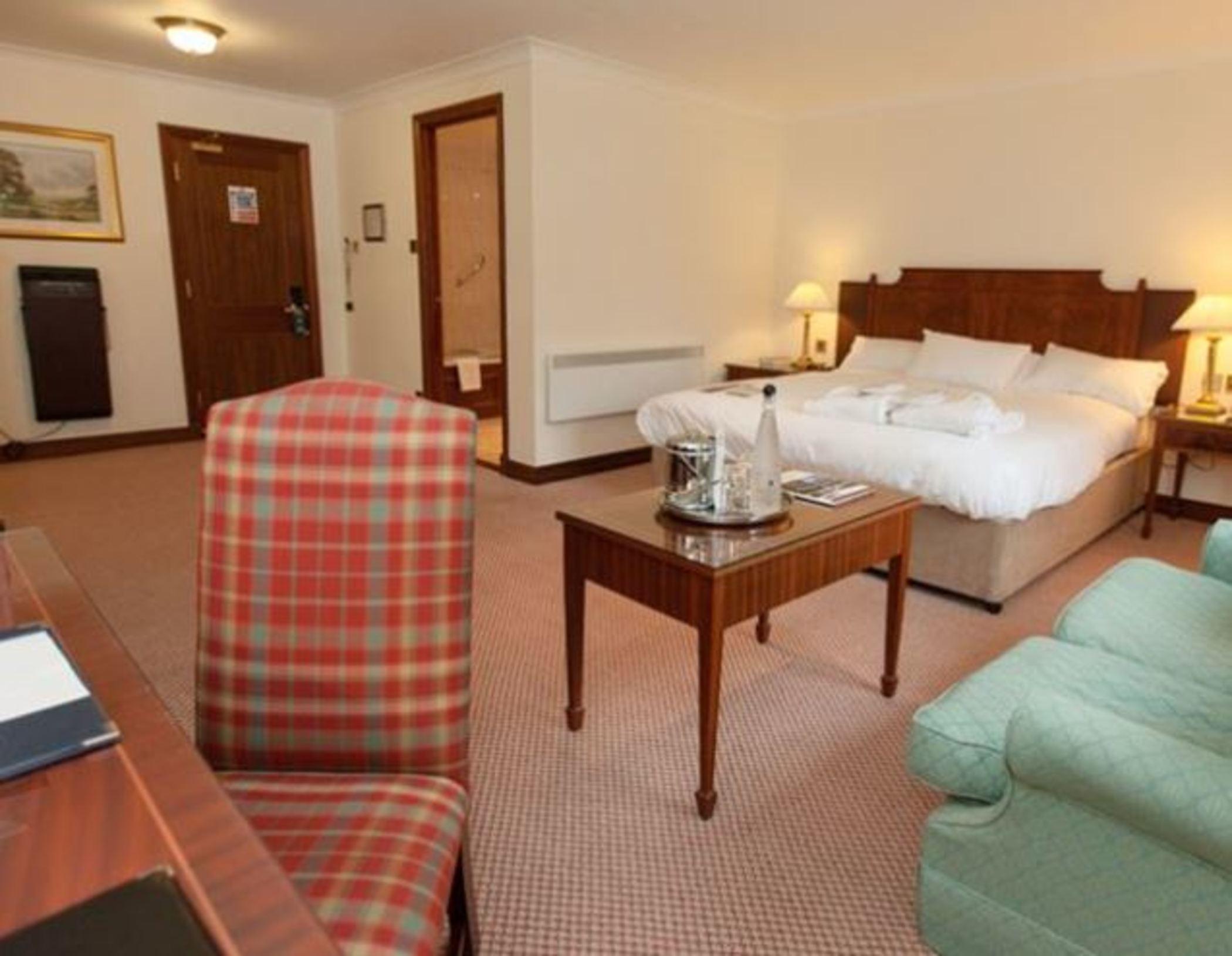 Macdonald Craxton Wood Hotel & Spa Ledsham  Екстериор снимка