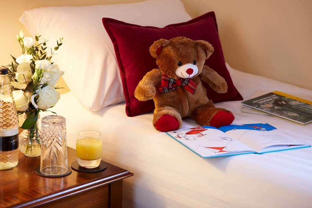 Macdonald Craxton Wood Hotel & Spa Ledsham  Стая снимка