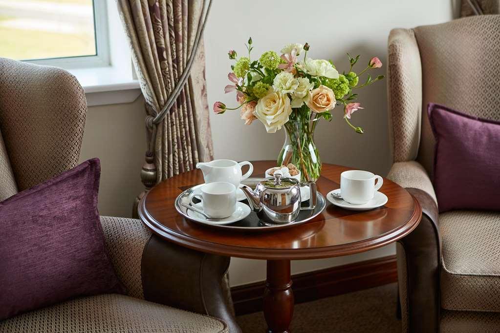 Macdonald Craxton Wood Hotel & Spa Ledsham  Стая снимка