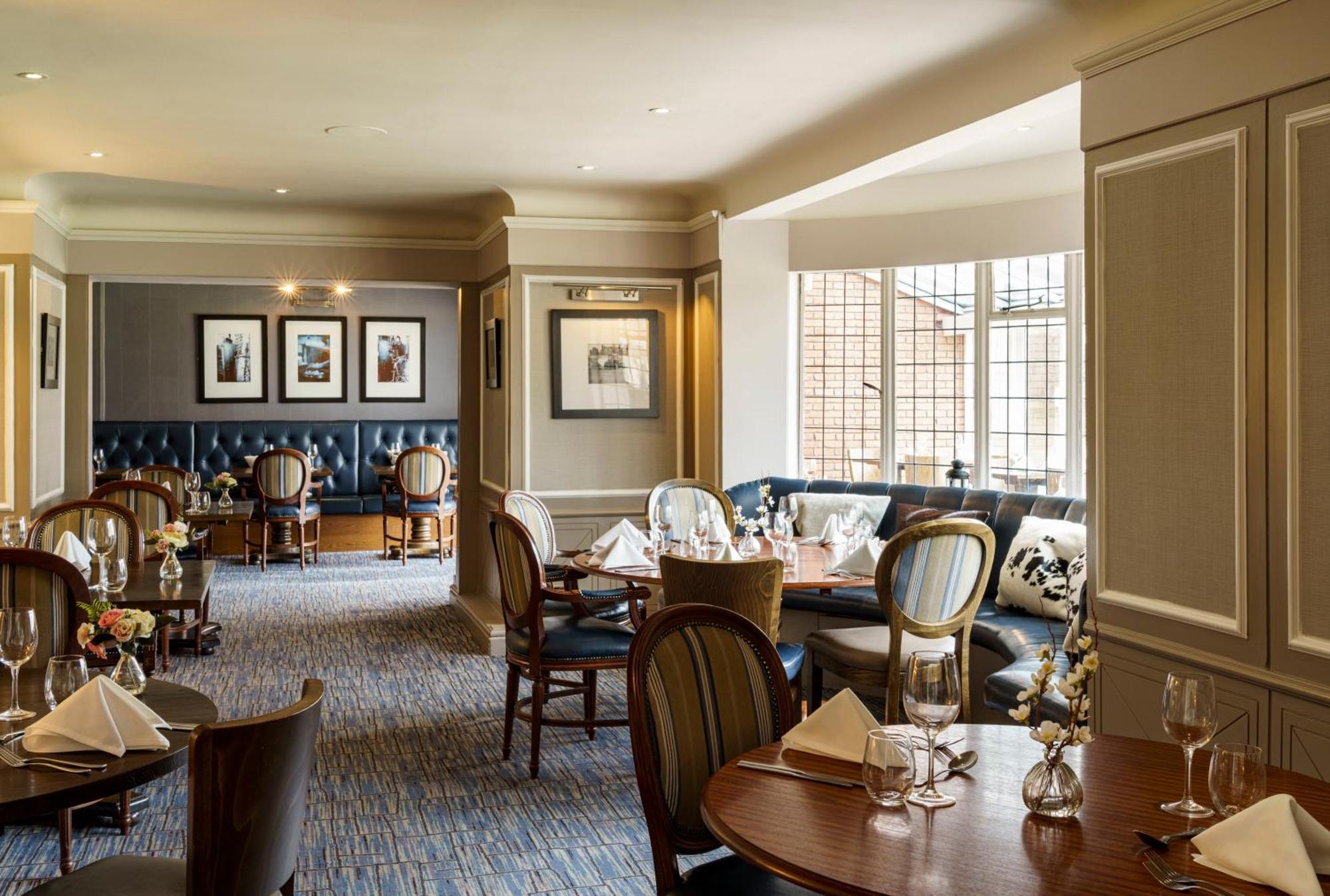 Macdonald Craxton Wood Hotel & Spa Ledsham  Екстериор снимка