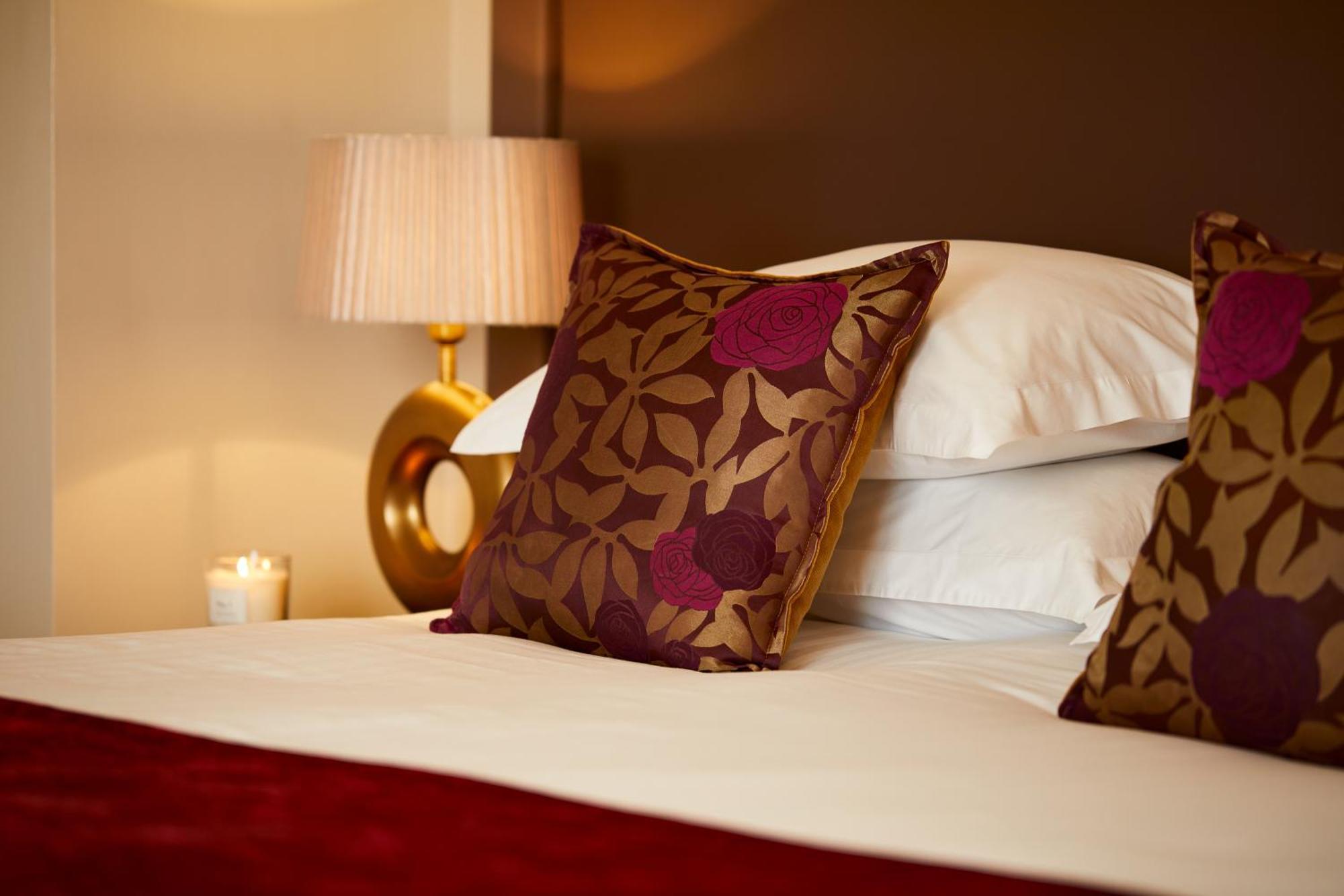 Macdonald Craxton Wood Hotel & Spa Ledsham  Екстериор снимка