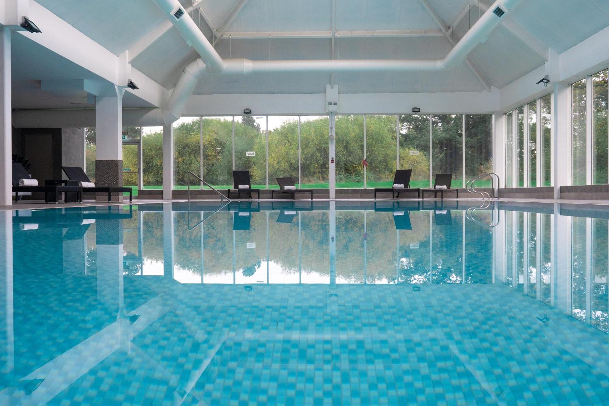 Macdonald Craxton Wood Hotel & Spa Ledsham  Екстериор снимка